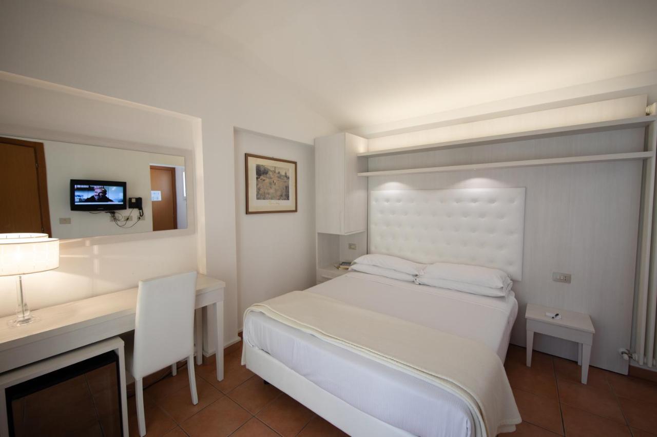 Single Room,1105746144:JPEG