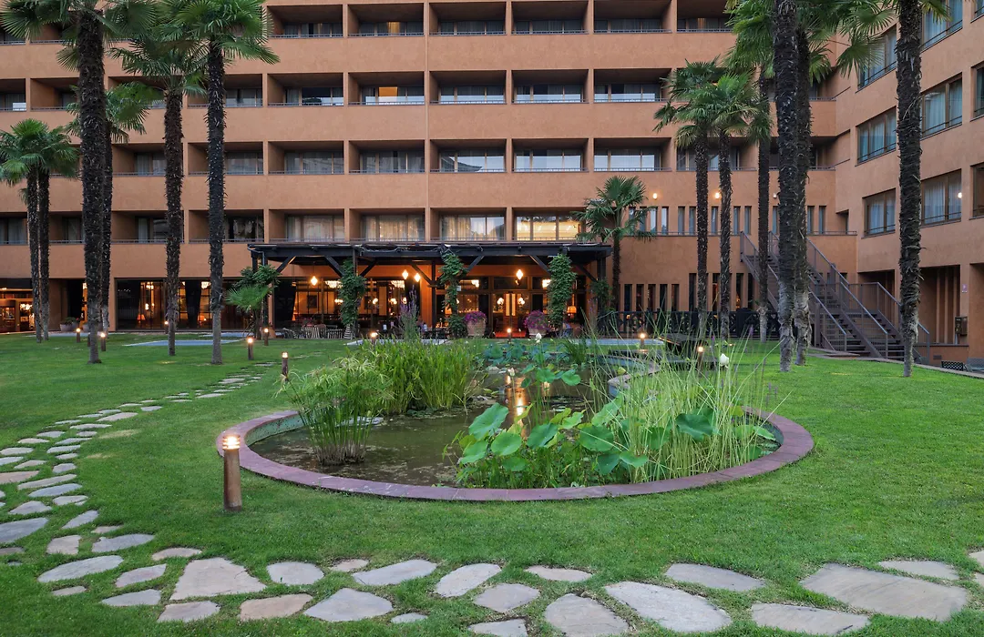 Royal Hotel Carlton-1