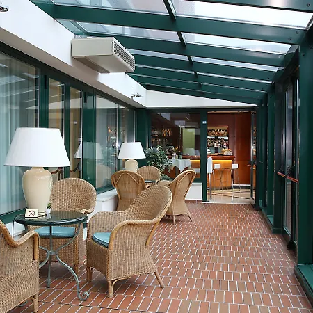 Phi Hotel Emilia-2